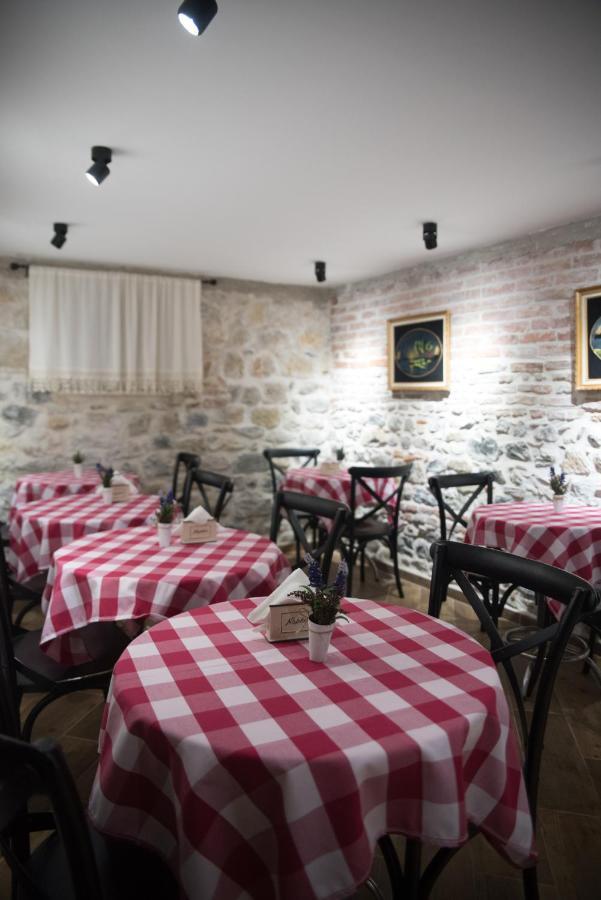 Old Bazaar Rooms Korce Buitenkant foto